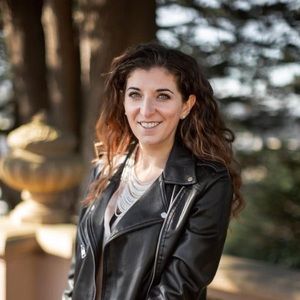 Meet your Posher, Alla